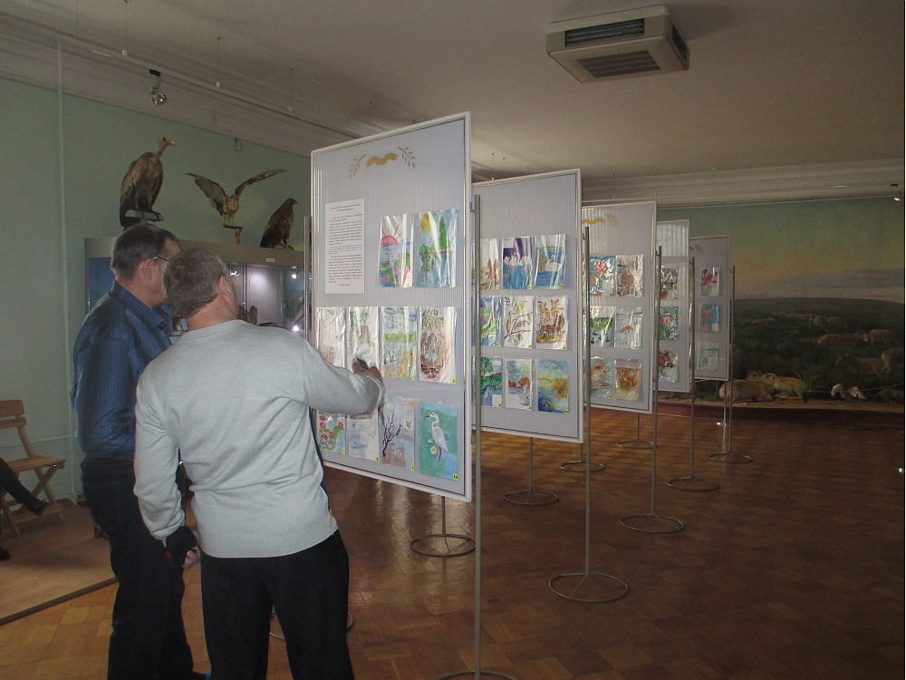 Поетители-выставки