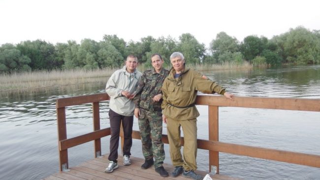 Специалисты хироптерологи (слева на право) А. Лукьяненко, Д.Б. Смирнов и В.П. Вехник